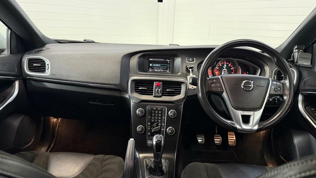 Volvo V40 Hatchback 2.0 T2 R-design Euro 6 Ss 20166 Grey #2