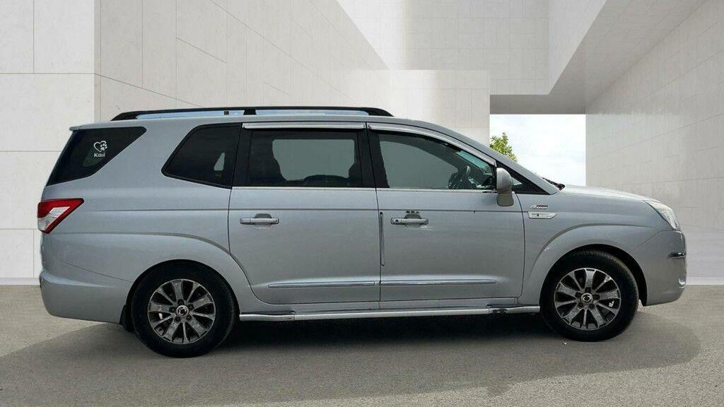 SsangYong Turismo 2.2D Elx T-tronic 4Wd Selectable Euro 6 Silver