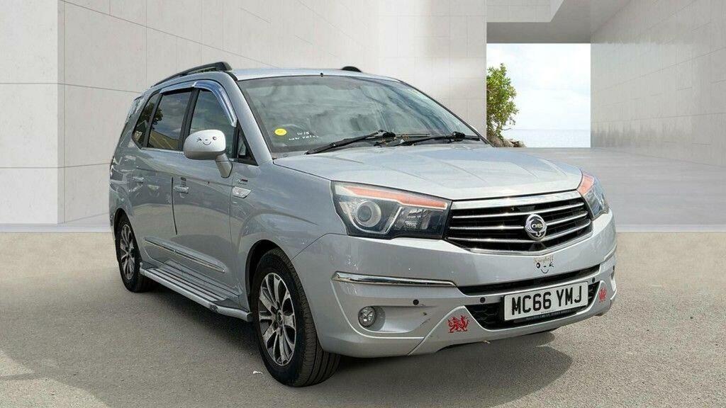 SsangYong Turismo 2.2D Elx T-tronic 4Wd Selectable Euro 6 Silver #7