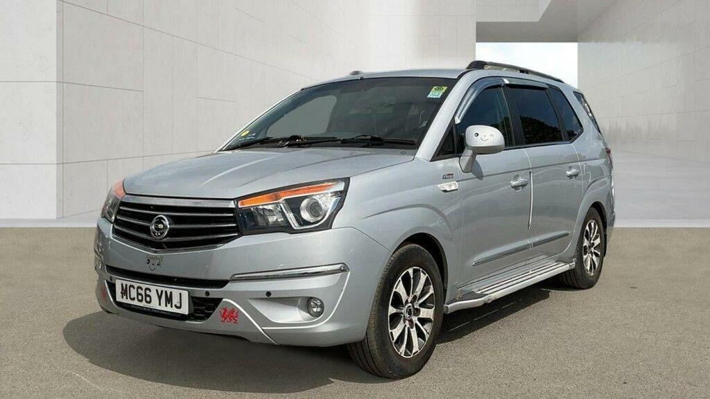 SsangYong Turismo 2.2D Elx T-tronic 4Wd Selectable Euro 6 Silver #8