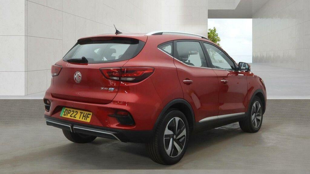 MG ZS Suv Red