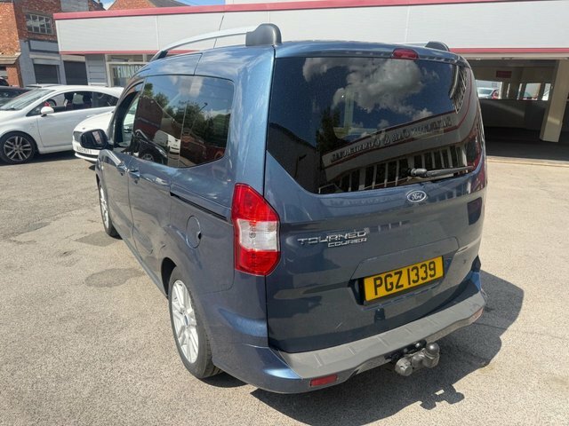 Ford Tourneo Courier 1.0 Ecoboost Titanium Mpv Euro 6 Blue #3