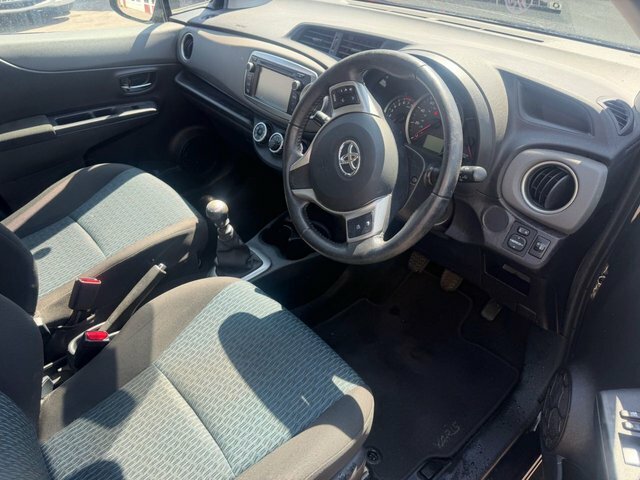 Toyota Yaris 1.33 Dual Vvt-i Tr Hatchback Eur Black #4