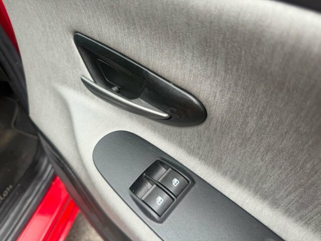 Chrysler Ypsilon 0.9 Twinair Se Euro 5 Ss Black #13
