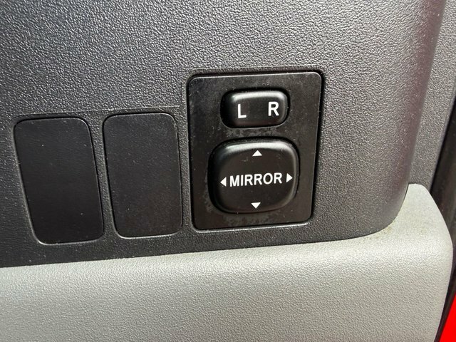 Daihatsu Sirion 1.0 S Hatchback Gold #9