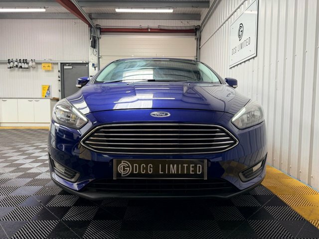 Ford Focus Ecoboost Zetec Hatchback FM16ECD Blue #2