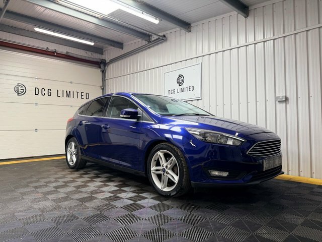 Ford Focus Ecoboost Zetec Hatchback Blue