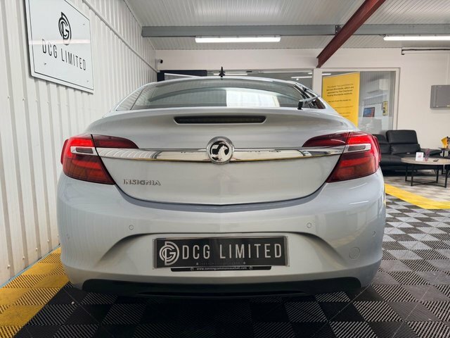 Vauxhall Insignia 16V Design Nav Hatchback Silver #6