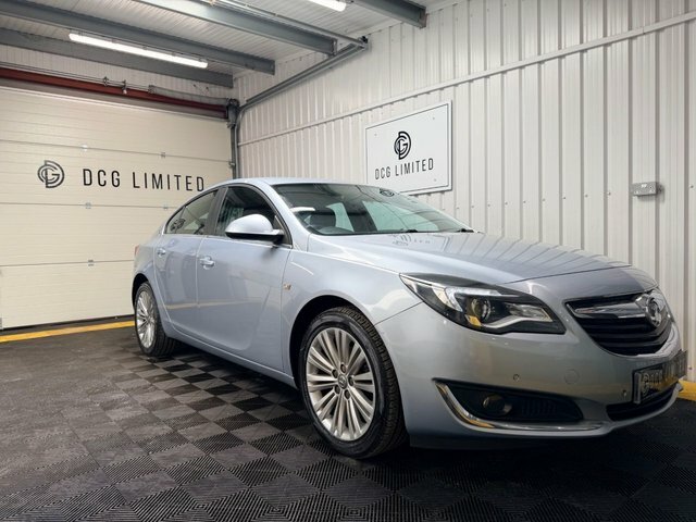 Vauxhall Insignia 16V Design Nav Hatchback Silver #4