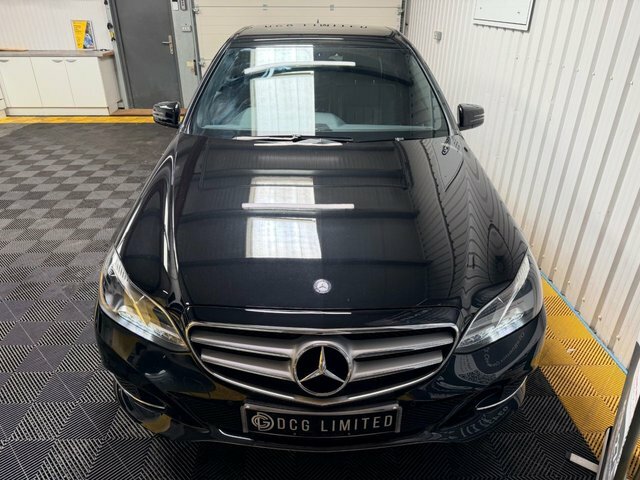 Mercedes-Benz E Class E220 Cdi Se Saloon Black #3