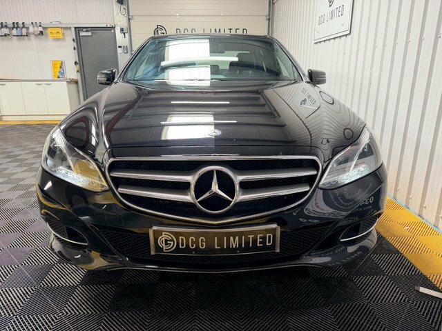 Mercedes-Benz E Class E220 Cdi Se Saloon Black #2