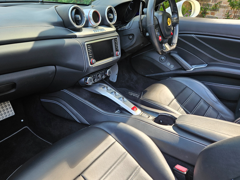 Ferrari California T #5