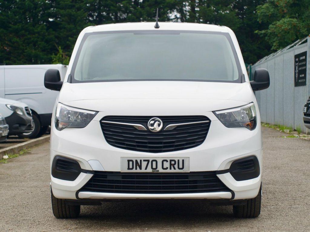 Vauxhall Combo 1.5L Sportive White #6