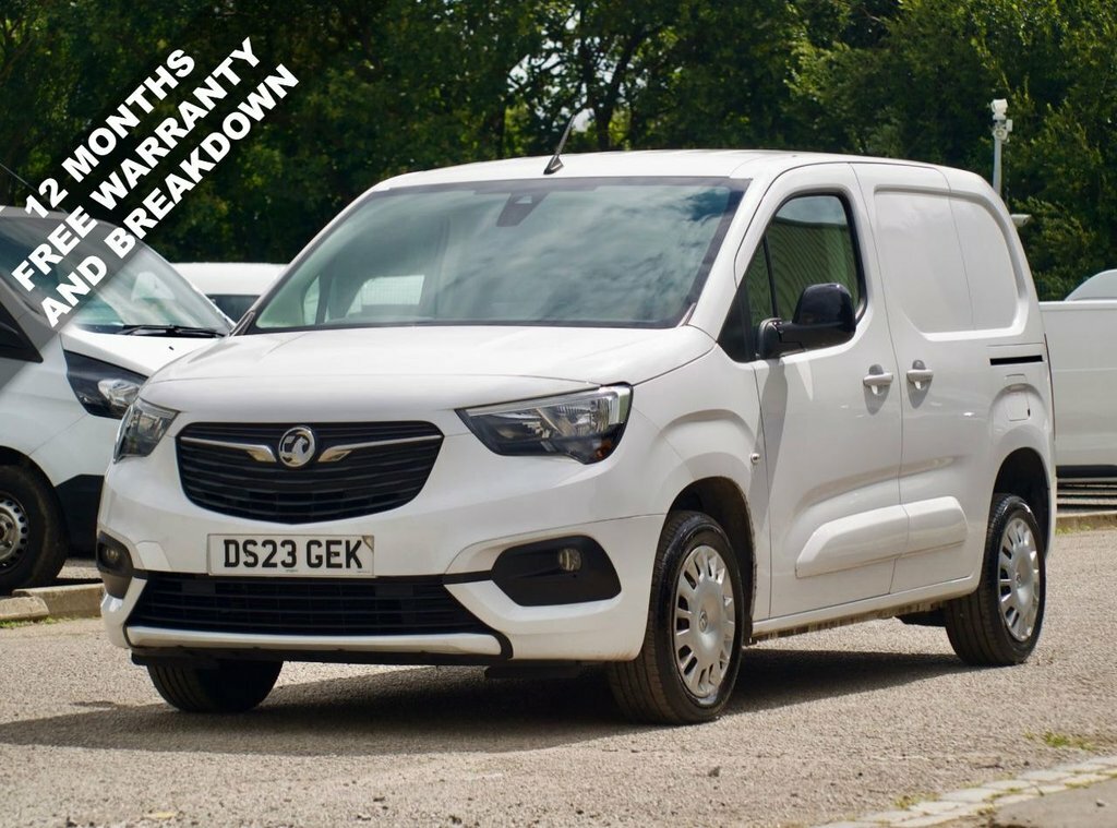 Vauxhall Combo 1.5L Pro White