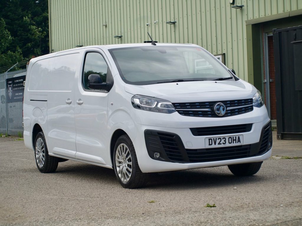 Vauxhall Vivaro 1.5L Pro 6Dr White #5