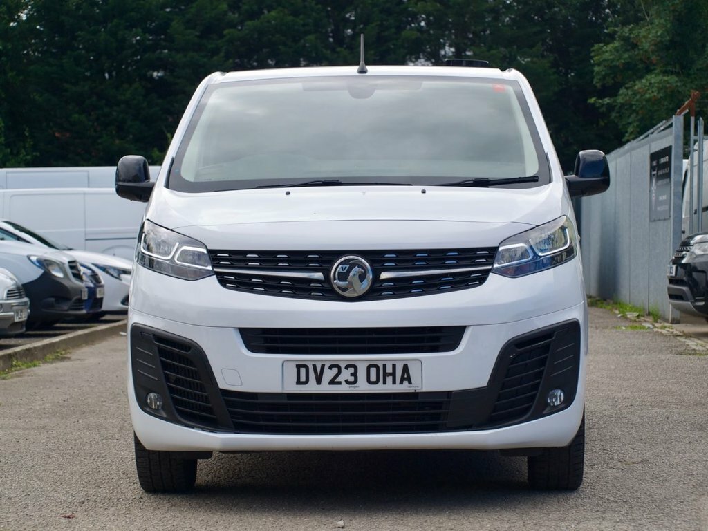 Vauxhall Vivaro 1.5L Pro 6Dr White #6