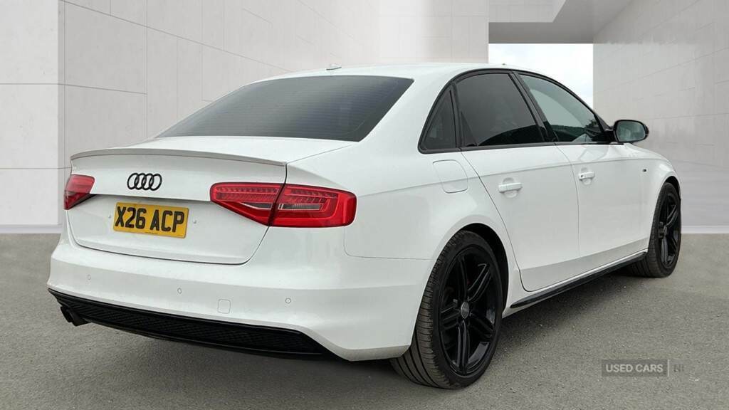 Audi A4 2.0 Tdi 150 Black Edition Plus White #4