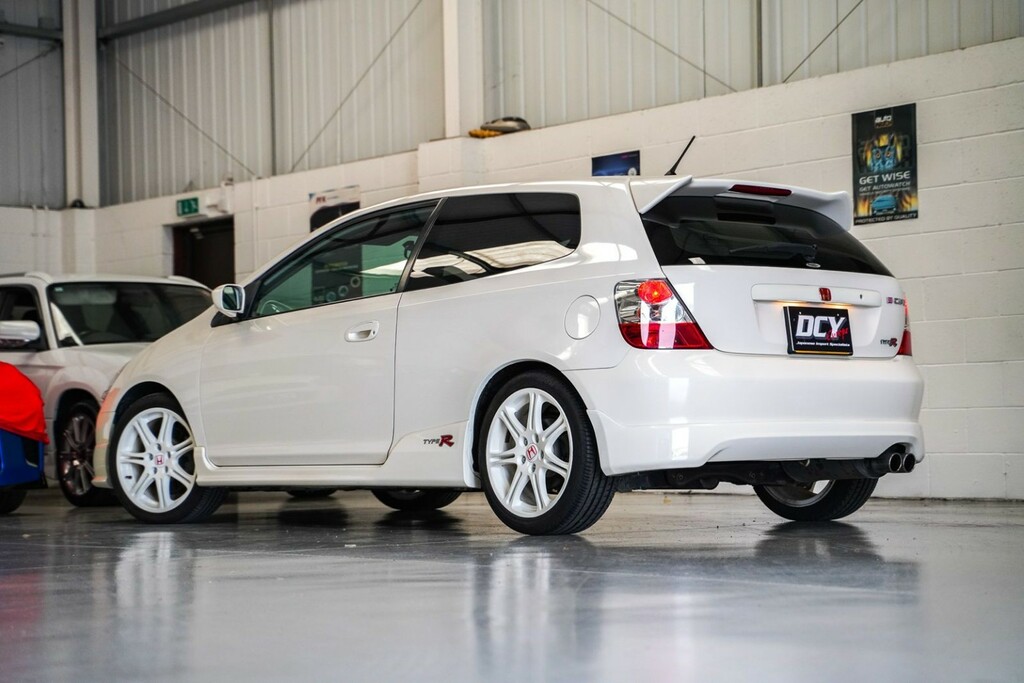 Honda Civic Hatchback 2.0 Type R Jdm Japanese Import 200404 White #3