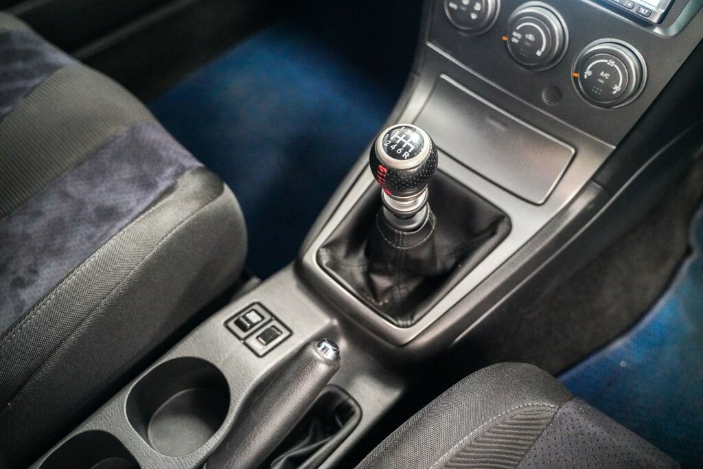 Subaru Impreza Saloon Blue #11