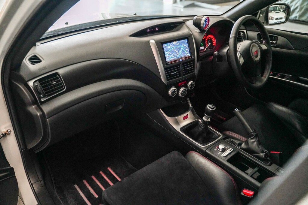 Subaru Impreza Saloon Blue #32