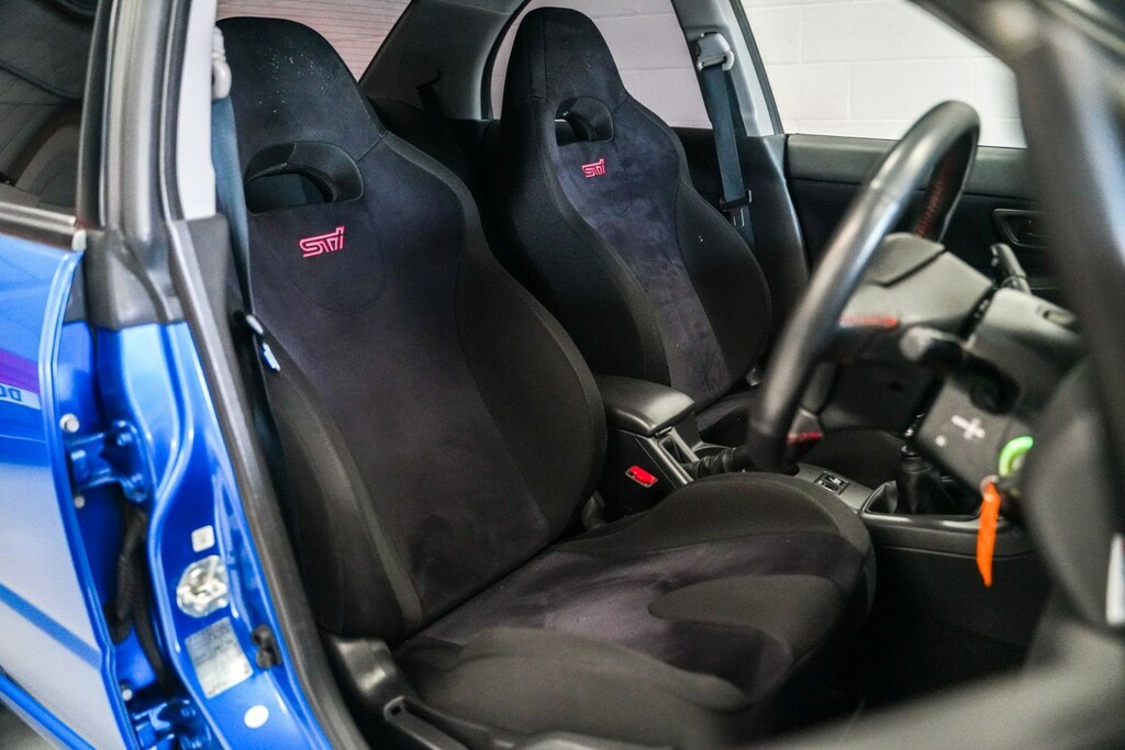 Subaru Impreza Saloon Blue #10