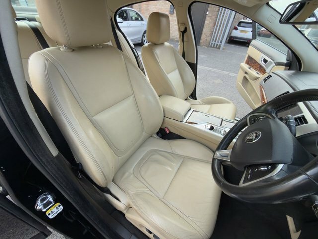 Jaguar XF   #15