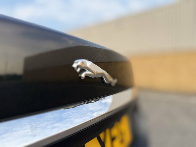 Jaguar XF   #59