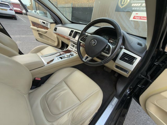 Jaguar XF   #20