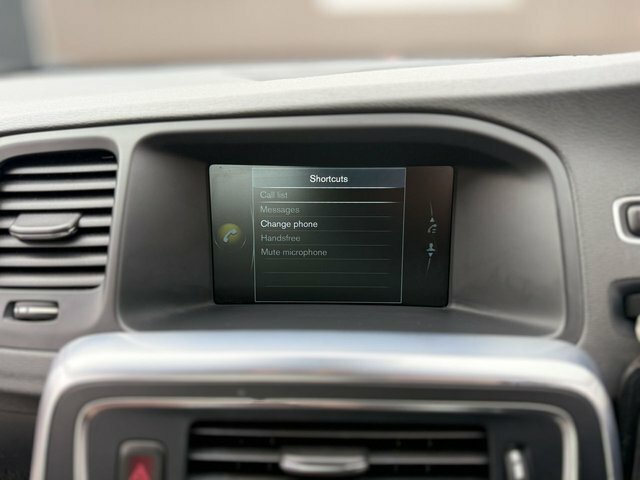 Volvo S60 D3 136 R Design Red #46