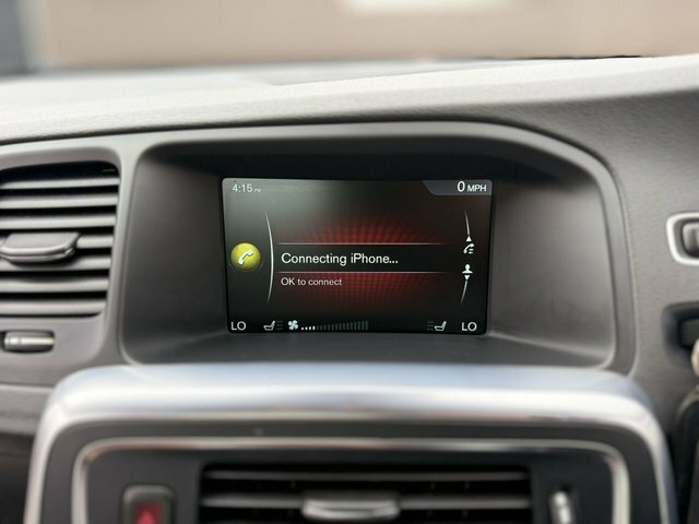 Volvo S60 D3 136 R Design Red #41