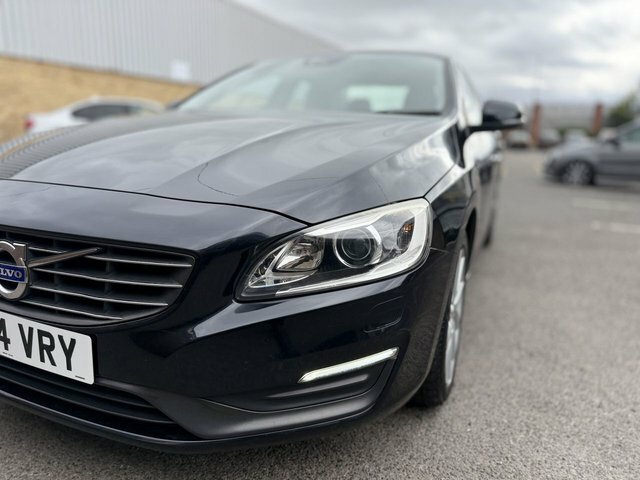 Volvo S60 D3 136 R Design Red #58