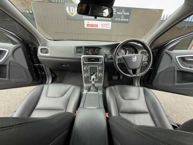 Volvo S60 D3 136 R Design Red #24