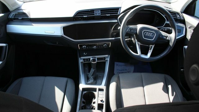 Audi Q3 Tfsie 45 Technik Suv YS23UEO Grey #2