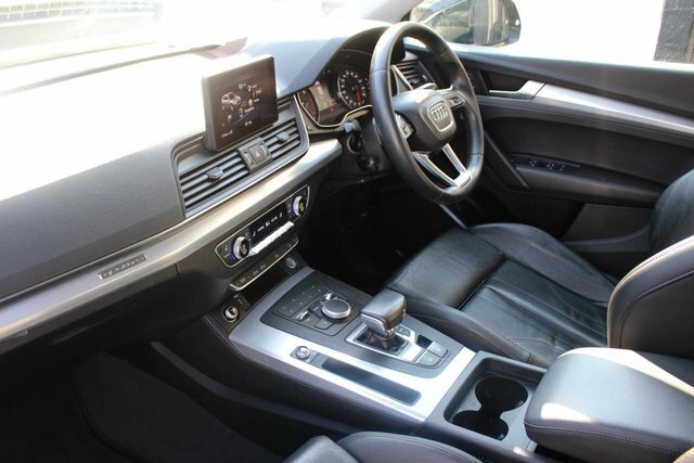 Audi Q5 Tfsi 45 Sport Suv LR20OFC Black #6
