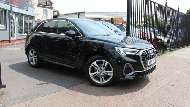 Audi Q3 Tfsi Cod 35 S Black #4