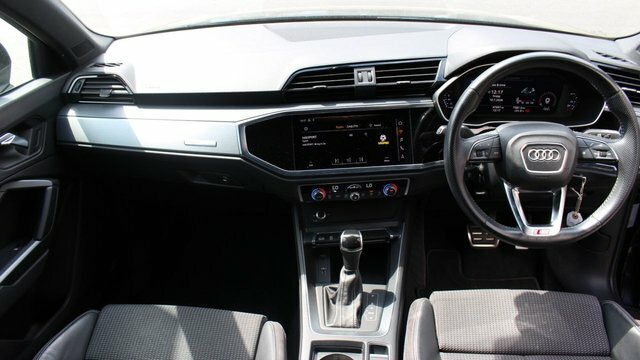 Audi Q3 Tfsi Cod 35 S Black #3