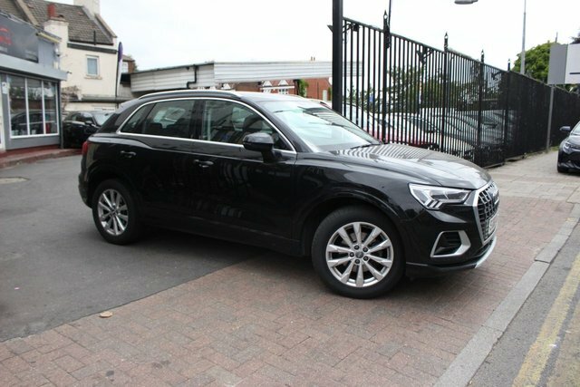 Audi Q3 Tfsi Cod 35 Sport Black #3