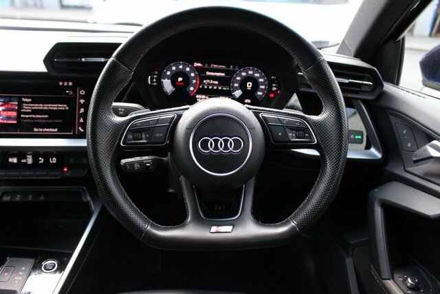 Audi A3 Tfsi 30 S Line Blue #4