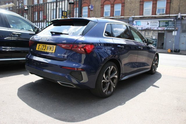 Audi A3 Tfsi 30 S Line Blue #6