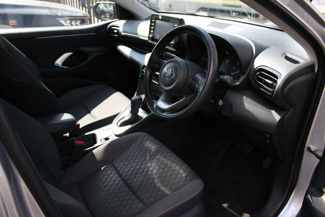 Toyota Yaris Vvt-h Icon Hatchback Silver #5