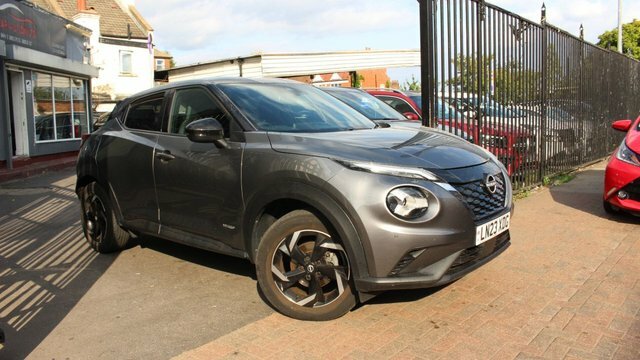 Nissan Juke N-connecta Suv Grey