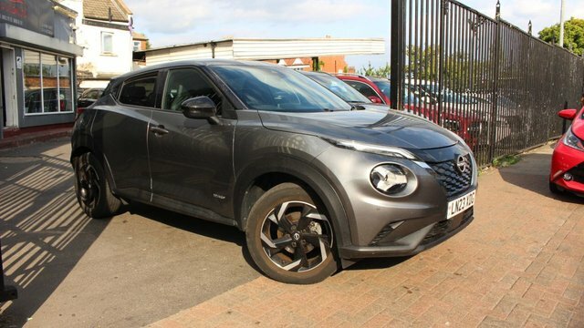 Nissan Juke N-connecta Suv Grey #4