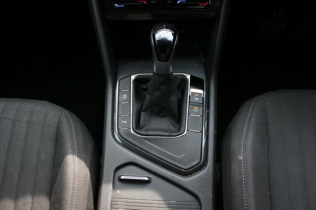 Volkswagen Tiguan Allspace Tsi Life Suv Black #6