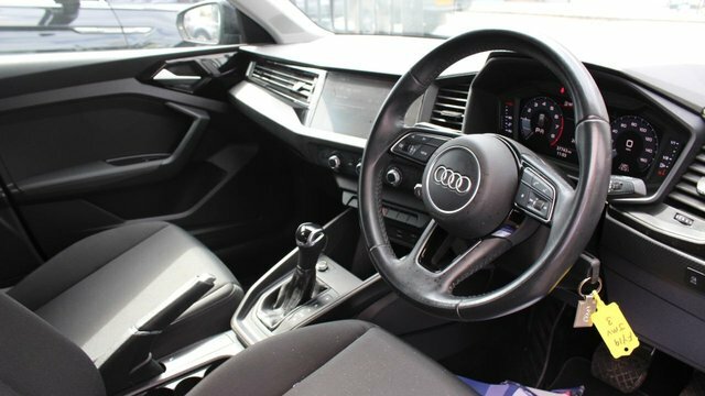 Audi A1 Tfsi 30 Se Sportback Black #3