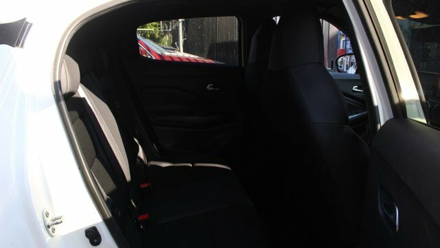 Nissan Juke N-connecta Suv White #5