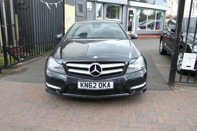 Mercedes-Benz C Class 2.1 C200 Cdi Blueefficiency Executive Se 135 Bh Black #32