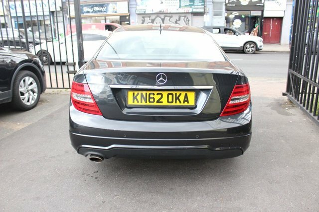 Mercedes-Benz C Class 2.1 C200 Cdi Blueefficiency Executive Se 135 Bh Black #27
