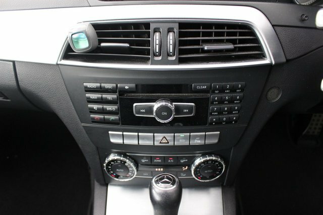 Mercedes-Benz C Class 2.1 C200 Cdi Blueefficiency Executive Se 135 Bh Black #25