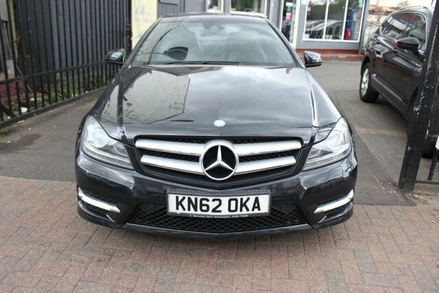 Mercedes-Benz C Class 2.1 C200 Cdi Blueefficiency Executive Se 135 Bh Black #31