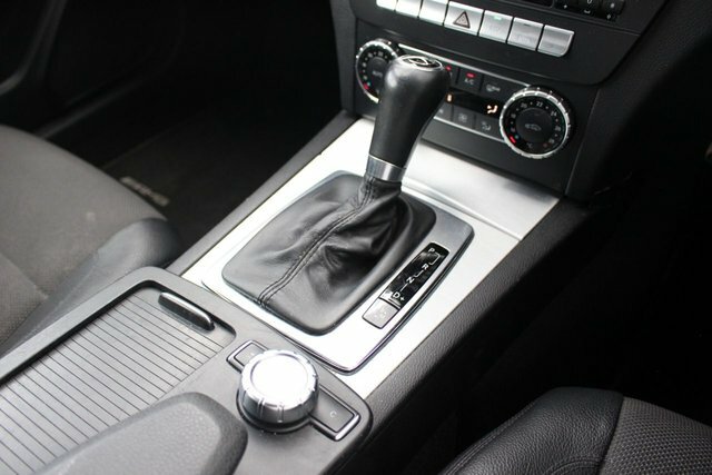 Mercedes-Benz C Class 2.1 C200 Cdi Blueefficiency Executive Se 135 Bh Black #13